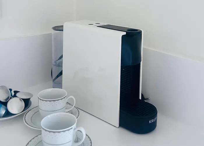 Zelos Milos Pollonia