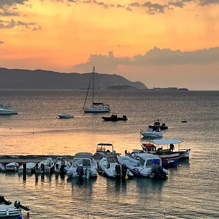 Zelos Milos Βίλα Πολλώνια